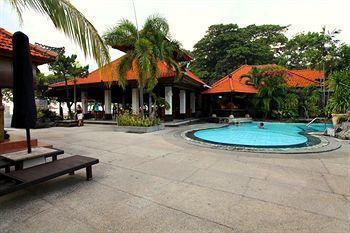 Shanti Front होटल Sanur (Bali)