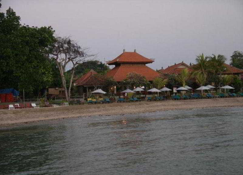 Shanti Front होटल Sanur (Bali)